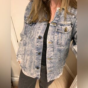 Vintage Punky acid washed Jean jacket Size Large